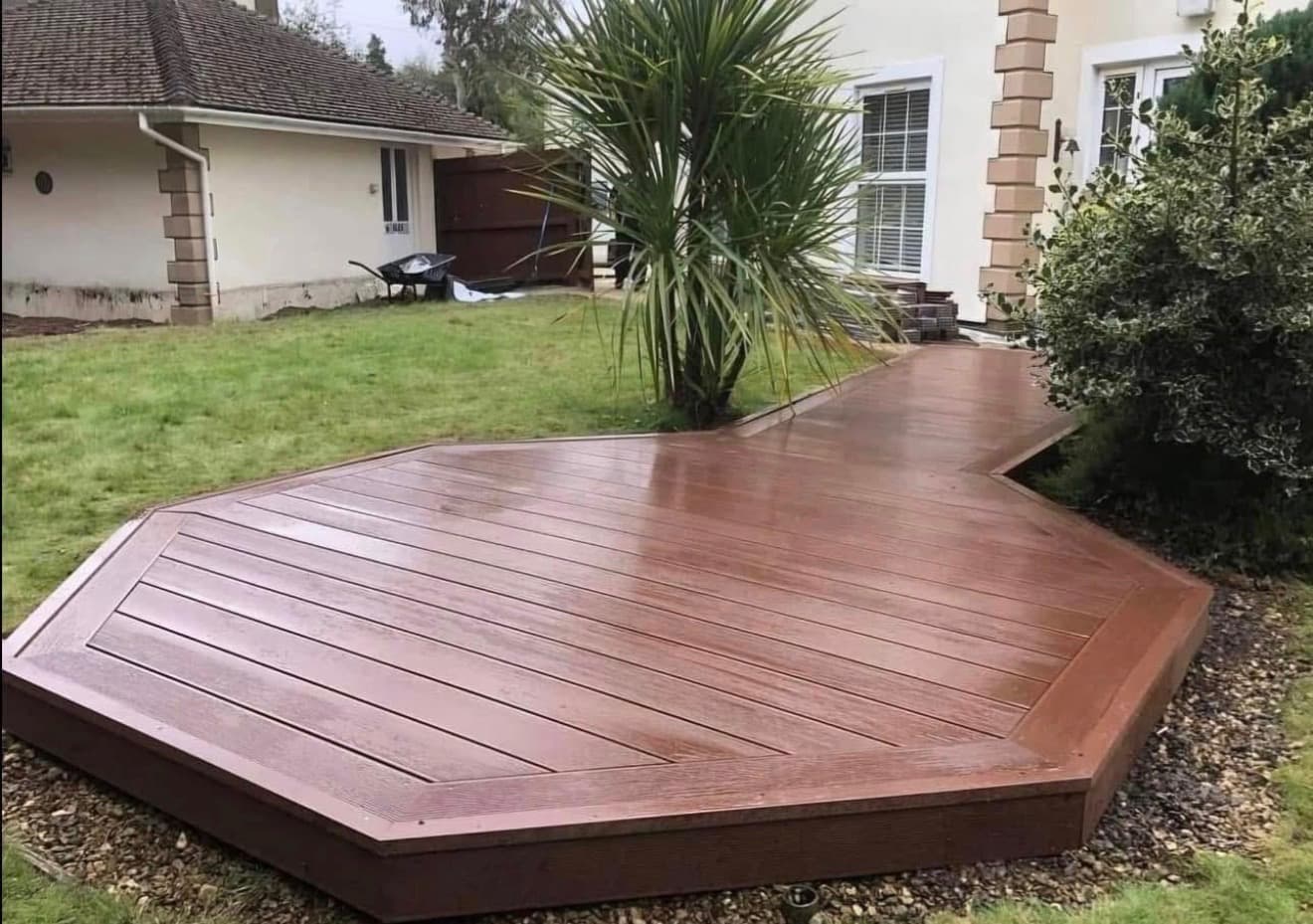 Bespoke shaped composite decking installation